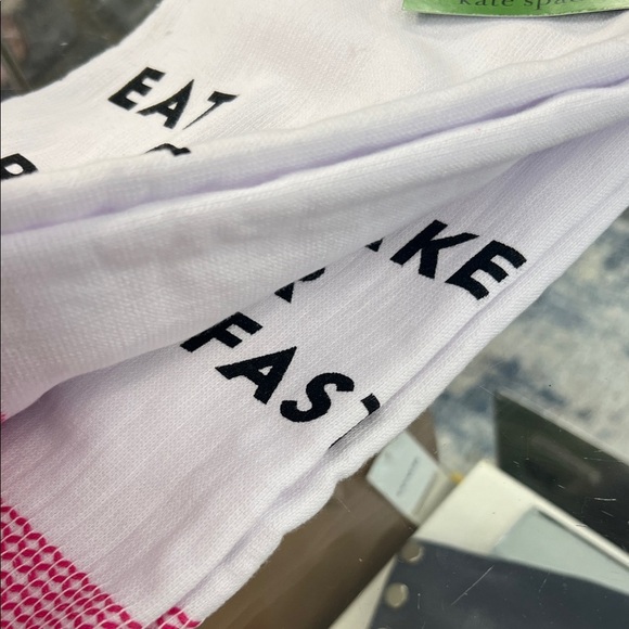 Kate Spade White Towel with Pink Pattern - Picture 3 of 3